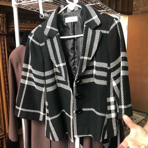 Tweed 3/4 sleeve jacket